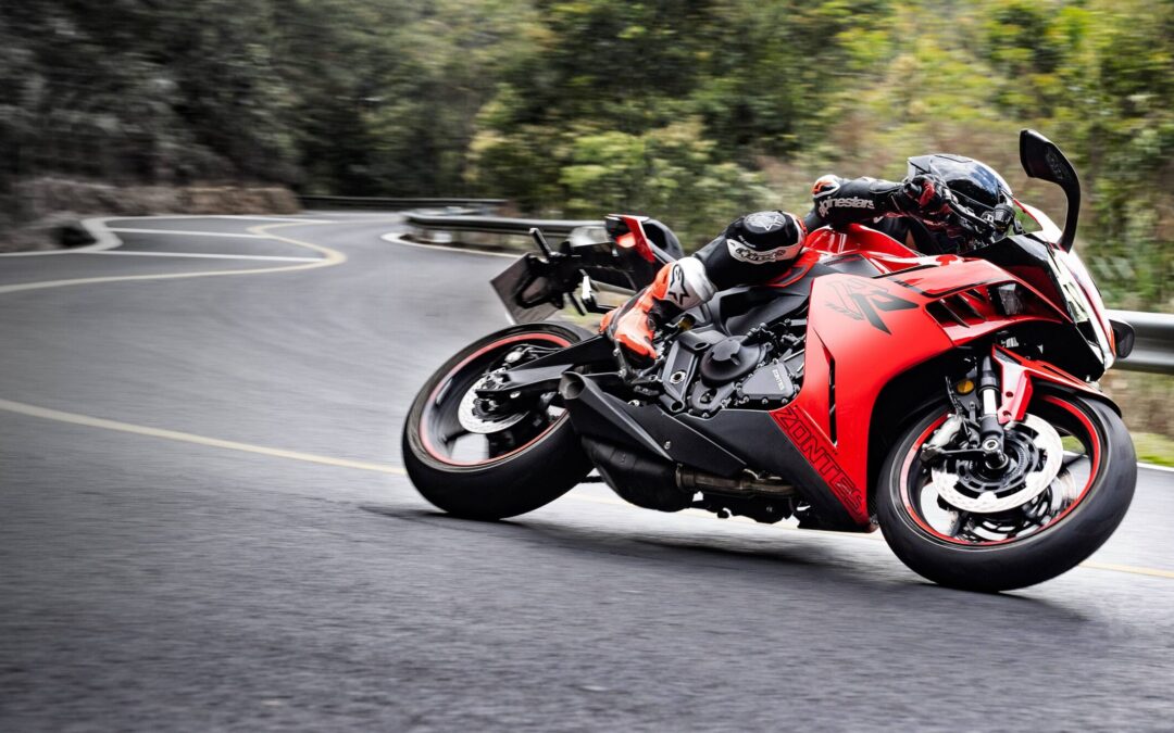 Zontes 703RR ETC – китайският суперспорт получава електроника от висок клас
